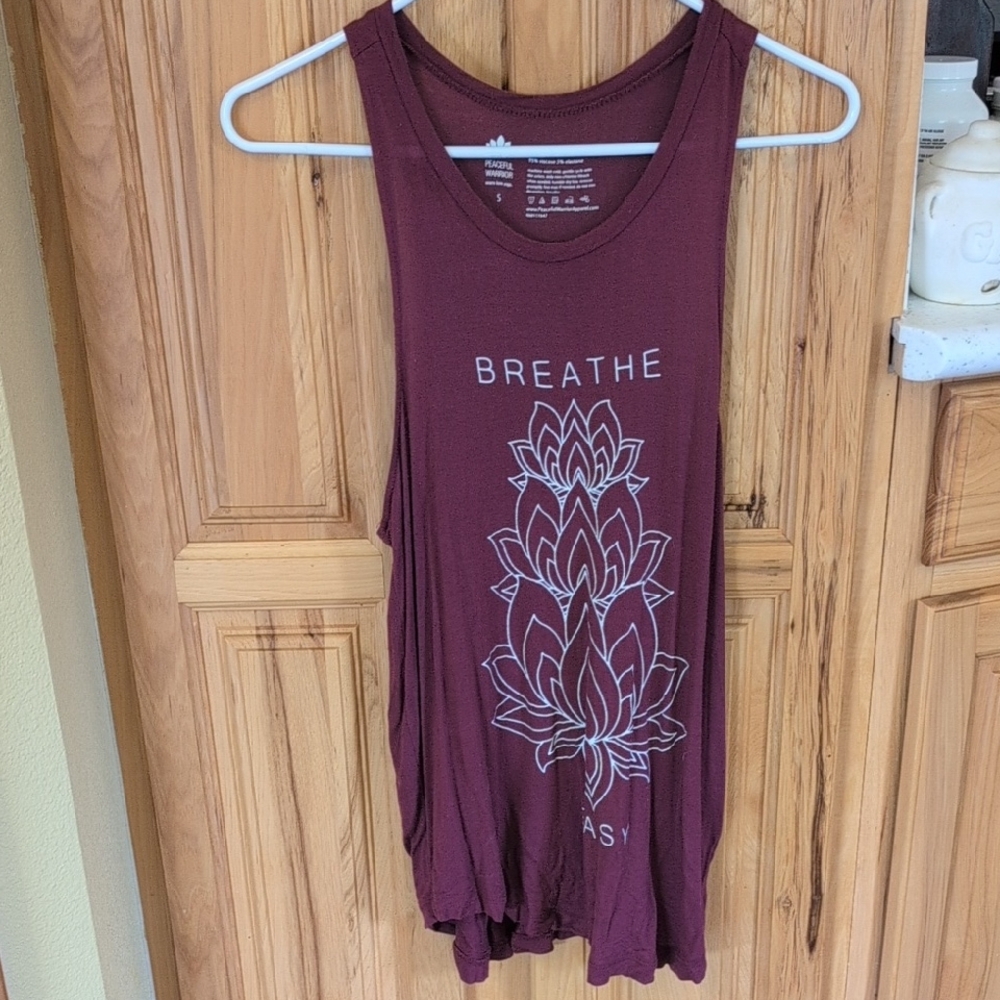 Peaceful Warrior Burgundy Tank Top Size Small